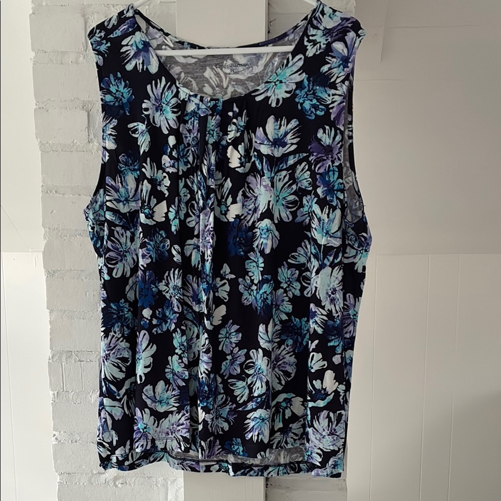 Croft&barrow Navy blue Floral Sleeveless Top